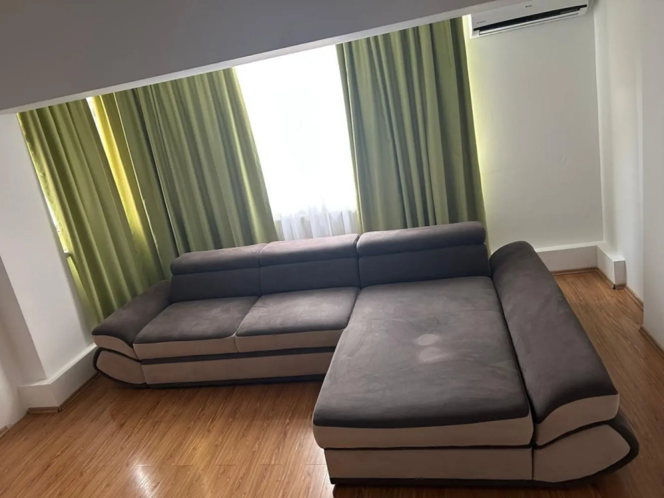 BRASADAS vinde ap 3 cam etaj 2/4 in Micro 16. - Agenția imobiliara BRASADAS vinde apartament cu 3 camere complet mobilat in cartierul Micro 16 la etajul etaj 2/4.
www.brasadas.com.