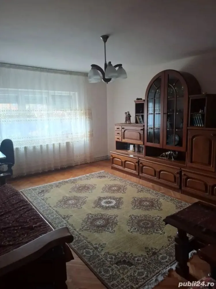 BRASADAS vinde ap 3 cam PARTER in Micro 17 - Agenția imobiliara BRASADAS vinde apartament 3 camere parțial mobilat in Micro 17 situat la parter cu suprafața de 77 metri pătrați având două băi și loc de parcare rezervat plus beci.
www.brasadas.com.