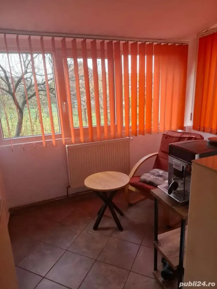 BRASADAS vinde ap 3 cam PARTER in Micro 17 - Agenția imobiliara BRASADAS vinde apartament 3 camere parțial mobilat in Micro 17 situat la parter cu suprafața de 77 metri pătrați având două băi și loc de parcare rezervat plus beci.
www.brasadas.com.