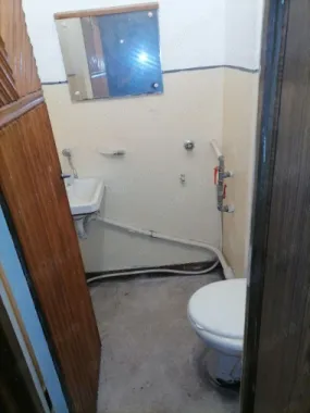BRASADAS vinde apt 4 camere etaj 4/4 in centru.