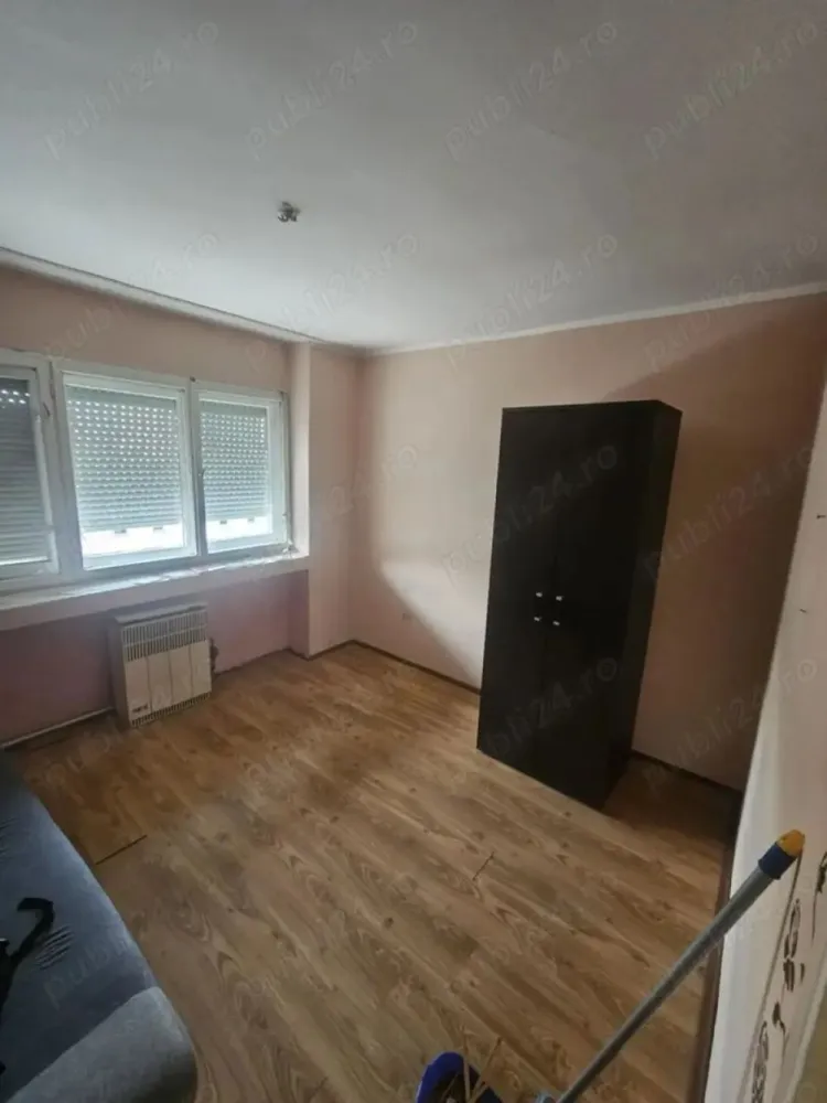BRASADAS vinde apt 3 cam NEFINISAT etaj 4/4 in Micro 16. - Agenția imobiliara BRASADAS vinde apartament cu 3 camere in Micro 16 la etajul 4/4 cu 2 bai si 2 balcoane.
Suprafata utila de 67 mp.
Apartamentul este constuit din BCA
Necesita renovare
www.brasadas.com