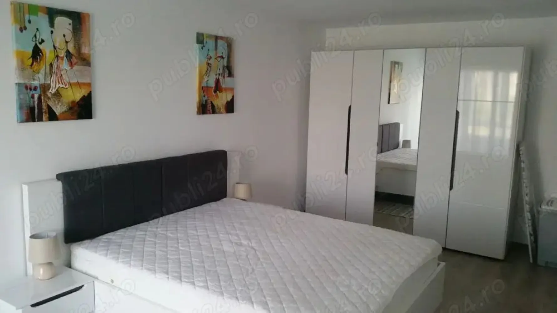 BRASADAS închiriază ap 2 cam 68mp 6/7 Splaiul Unirii. - Agenția imobiliara BRASADAS închiriază apartament cu 2 camere, decomandat, etaj 6 din 7. 
Suprafata utila 68 mp, 3 balcoane (inchise cu termopan), vedere excelenta spre Biblioteca Nationala - Dambovita.
Apartamentul este renovat, mobilat modern si utilat complet. Centrala termica proprie, aer conditionat in camere, open space.
Poze reale, oricand se poate viziona, inchiriere imediata.