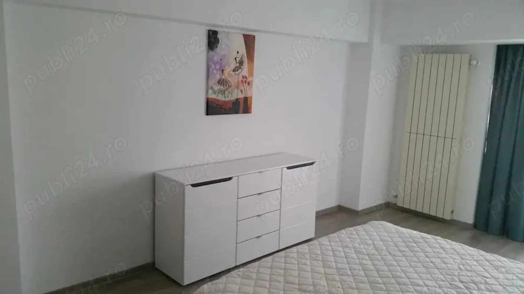 BRASADAS închiriază ap 2 cam 68mp 6/7 Splaiul Unirii. - Agenția imobiliara BRASADAS închiriază apartament cu 2 camere, decomandat, etaj 6 din 7. 
Suprafata utila 68 mp, 3 balcoane (inchise cu termopan), vedere excelenta spre Biblioteca Nationala - Dambovita.
Apartamentul este renovat, mobilat modern si utilat complet. Centrala termica proprie, aer conditionat in camere, open space.
Poze reale, oricand se poate viziona, inchiriere imediata.