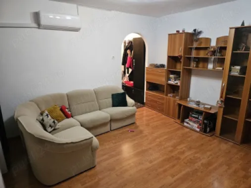 BRASADAS vinde ap 3 cam etaj 4/4 in zona Closca.