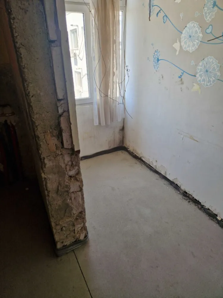 BRASADAS vinde ap 3 cam etaj 4/10 pe Calea Traian. - Agenția imobiliara BRASADAS vinde apartament cu 3 camere pe Calea Traian la etaju 4 din 10.
Incalzire in partosea si instalati noi.
Pentru mai multe oferte accesați www.brasadas.com.