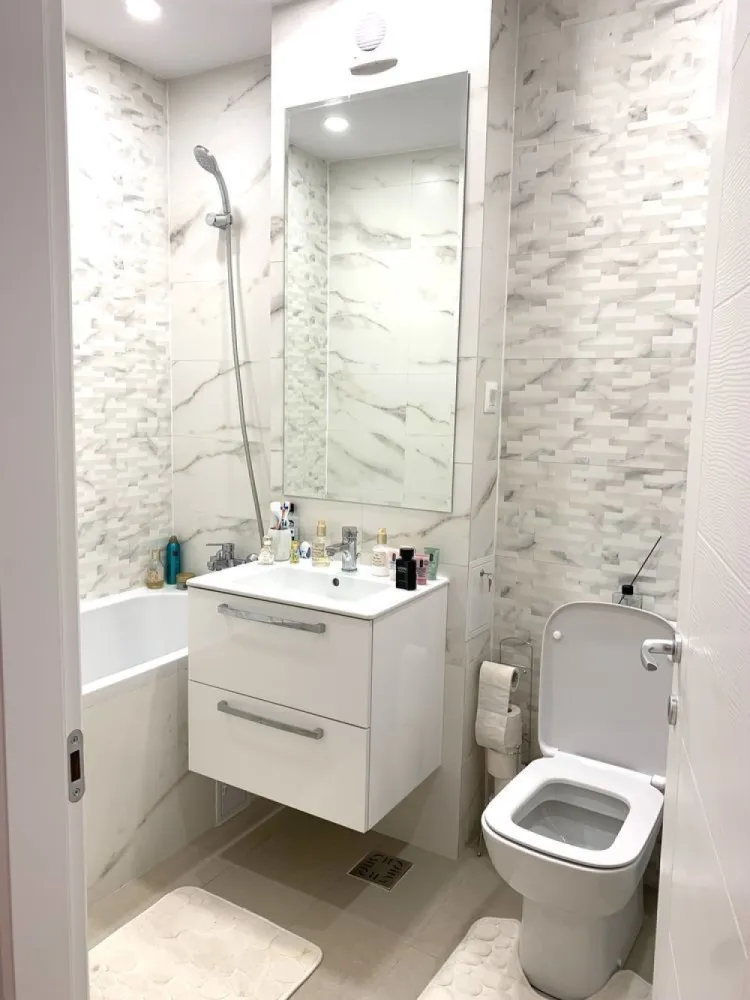 Ag BRASADAS închiriază ap 2 Cam Pallady metrou + PARCARE. - Agenția BRASADAS închiriază :
• Apartament cu 2 camere situat in complexul nou - Hils Pallady.
• Complexul si apartamentul este situat in blocul 1, la parter, la 2 minute de statia de metrou.
Zona foarte accesibila din pct de vedere al deplasarilor catre centrul orasului si iesire din oras spre Constanta (Autostrada A2)
• Ca si deplasare: 10-15 min catre Unirii cu metroul, zona Dristor mall Park Lake la doar 10 minute distanta.
• In zona se afla tot ce aveti nevoie: Ikea peste drum, Dedeman, Decathlon, Jumbo, Metro, Auchan, Lidl, Kaufland.
Pentru mai multe oferte accesați www.brasadas.com.