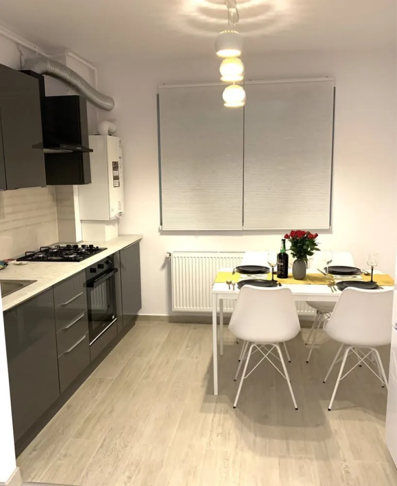 Ag BRASADAS închiriază ap 2 Cam Pallady metrou + PARCARE. - Agenția BRASADAS închiriază :
• Apartament cu 2 camere situat in complexul nou - Hils Pallady.
• Complexul si apartamentul este situat in blocul 1, la parter, la 2 minute de statia de metrou.
Zona foarte accesibila din pct de vedere al deplasarilor catre centrul orasului si iesire din oras spre Constanta (Autostrada A2)
• Ca si deplasare: 10-15 min catre Unirii cu metroul, zona Dristor mall Park Lake la doar 10 minute distanta.
• In zona se afla tot ce aveti nevoie: Ikea peste drum, Dedeman, Decathlon, Jumbo, Metro, Auchan, Lidl, Kaufland.
Pentru mai multe oferte accesați www.brasadas.com.