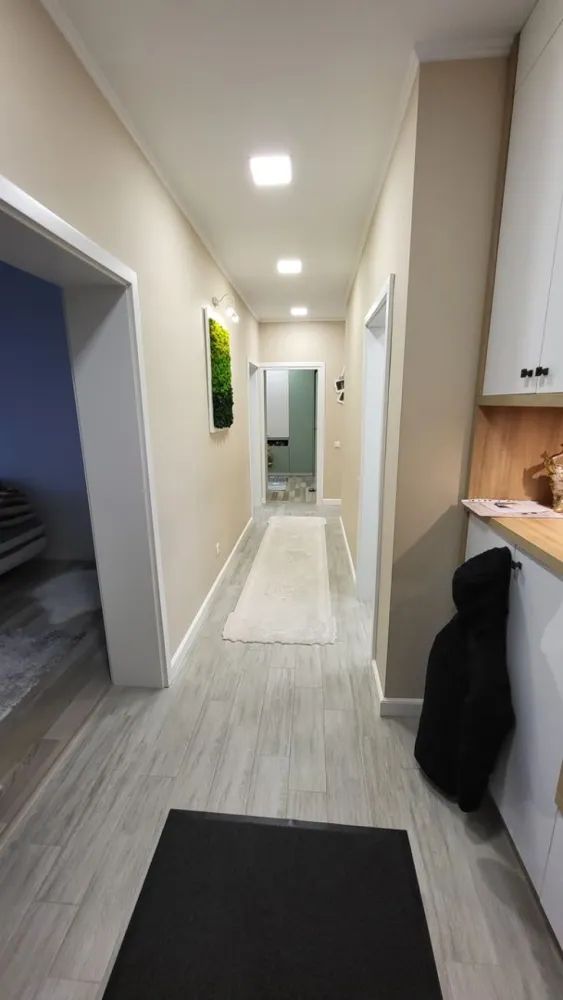 Ag BRASADAS vinde ap 4 cam 105mp et 2/3 TITULESCU. - Agenția BRASADAS vinde apartament cu patru camere 105mp la etajul 2/3 în zona TITULESCU..