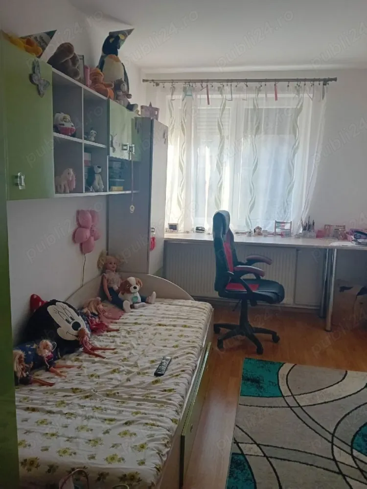 Ag BRASADAS vinde apt. 3 cam etaj 2 Neajlov. - Agenția BRASADAS vinde apartament cu 3 camere din caramida semidecomandat.
apartamentul este situat pe strada neajlov etaj 2,scara inchisa cu interfon si curata
Suprafata apartamentului 92mp:3camere,bucatarie mare,2l
holuri,1baie,1balcon mare cu şpaiț.
Apartamentul a fost renovat in totalitate in anul 2020 inclusiv instalatie de curent,apa,gaz,centrala noua,geamuri termopane,usa de siguranta.
Apartamentul se vinde semi mobilat hol,bucatarie:cuptor,plita,microunde incorporata.
Apartamentul se afla in apropiere de piata,scoala gradinita,nepi mall,parcare rezercata.
www.brasadas.com.