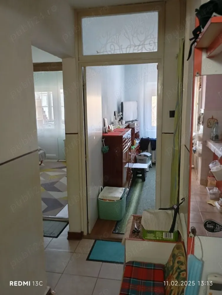 Schimb ap.3 camere decomandat et . 2 . M17 cu ap. 3 camere parter - Schimb apartament 3 camere decomandat etaj 2 , 2 balcoane închise + boxă - beci , 60 mp , M17 , apartament de mijloc, cu apartament 3 camere parter în M17, Carpați, soarelui, fabrica de pâine - Careiului, Satu Mare .
Inf.la telefon