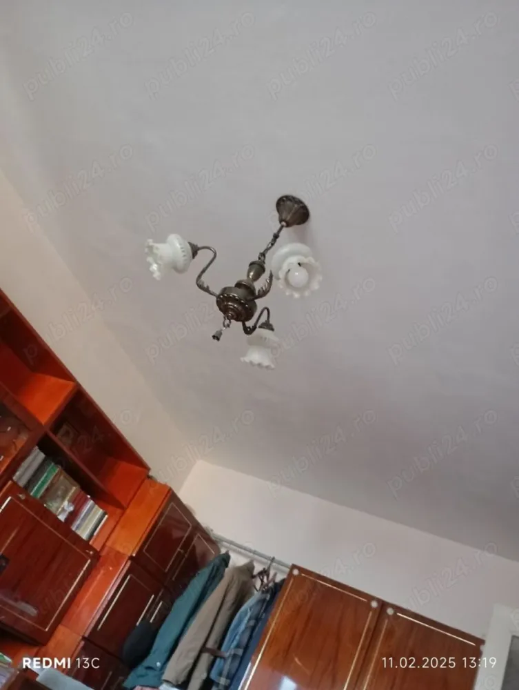 Schimb ap.3 camere decomandat et . 2 . M17 cu ap. 3 camere parter - Schimb apartament 3 camere decomandat etaj 2 , 2 balcoane închise + boxă - beci , 60 mp , M17 , apartament de mijloc, cu apartament 3 camere parter în M17, Carpați, soarelui, fabrica de pâine - Careiului, Satu Mare .
Inf.la telefon