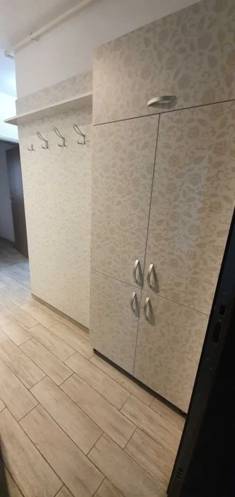 Inchiriez apartament 2 cam rotar park iuliu maniu metrou pacii - Inchiriez apartament 2 camere rotar park iuliu maniu,langa metrou pacii ,primul bloc de langa parc,parter inalt vedere in interiorul complexului ,spre parc adica.Nu accept animale de companie,se inchiriaza cu contract anaf.Apartamentul are ac si centrala proprie.

Colaborez si cu agentii,dar nu ofer COMISION
LIBER INCEPAND DE AZI

PRET USOR NEGOCIABIL