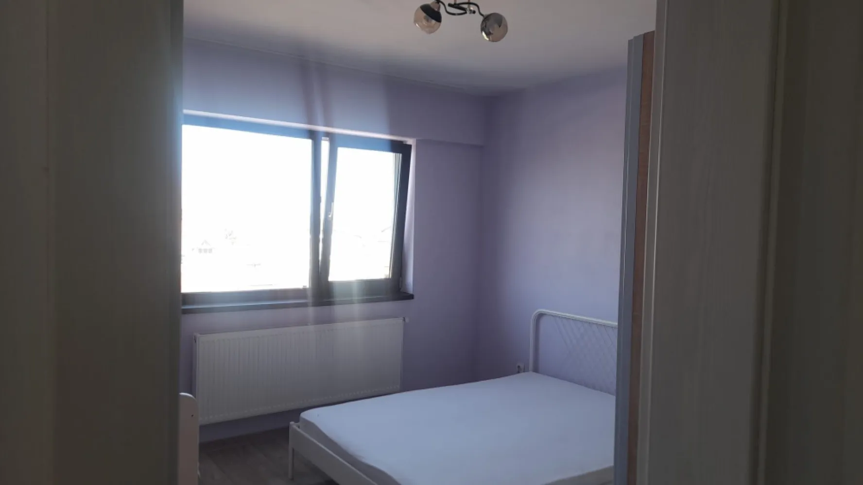 Apartament 2 camere Bucurestii Noi complet mobilat comision 0 - Apartament 2 camere etaj 3 ,complet mobilat și utilat
Gata de mutat 
An constructie 2020.toate utilitățile .
Accept credit.Comision 0
Apartamentul se eliberează din 01.12.2024
Blocul se afla pe strada Mezes 22(capat tramvai 45 stația Mezes)
Preț ușor negociabil