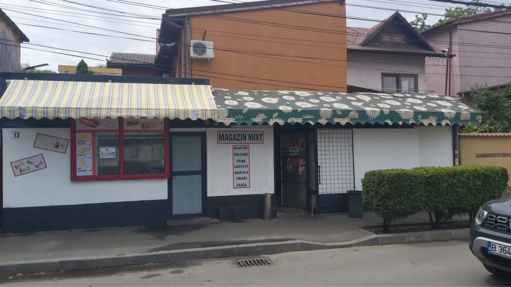 Casa,Teren Vanzare - Vând propietate 224 mp, 16 ml,adâncime 14 ml,toate utilitățile, acces tramvai aproape de 3 lini de metrou.Strada Dâmbovița 13 sector 6 preț nediscutabil 300.000. €