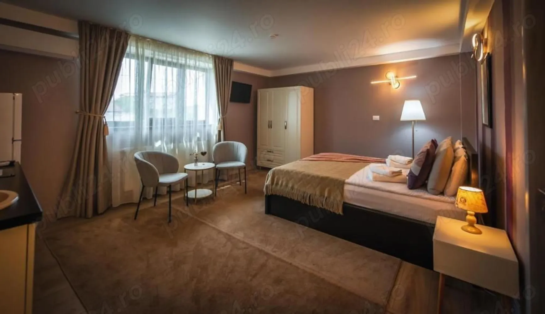 Pensiune la cheie LUX 3* ULTRACENTRAL Iasi -ROI 