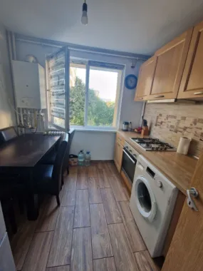 Apartament 3 camere Dna Ghica- centrala proprie