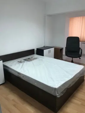Ocazie! Proprietar direct!3camere de vânzare Decebal București