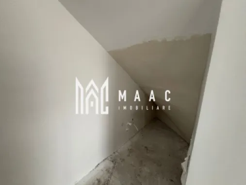 Casa Quadruplex | 2 Locuri de parcare | Curte 170MP | Balcon