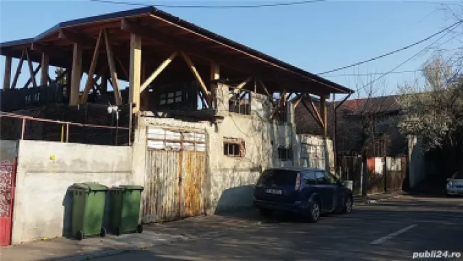 Vanzare cladire garaj