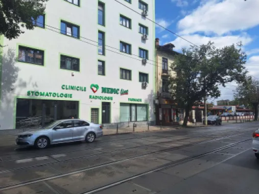 Vand doua spatii comerciale invecinate zona centrala Pta George Cosbuc