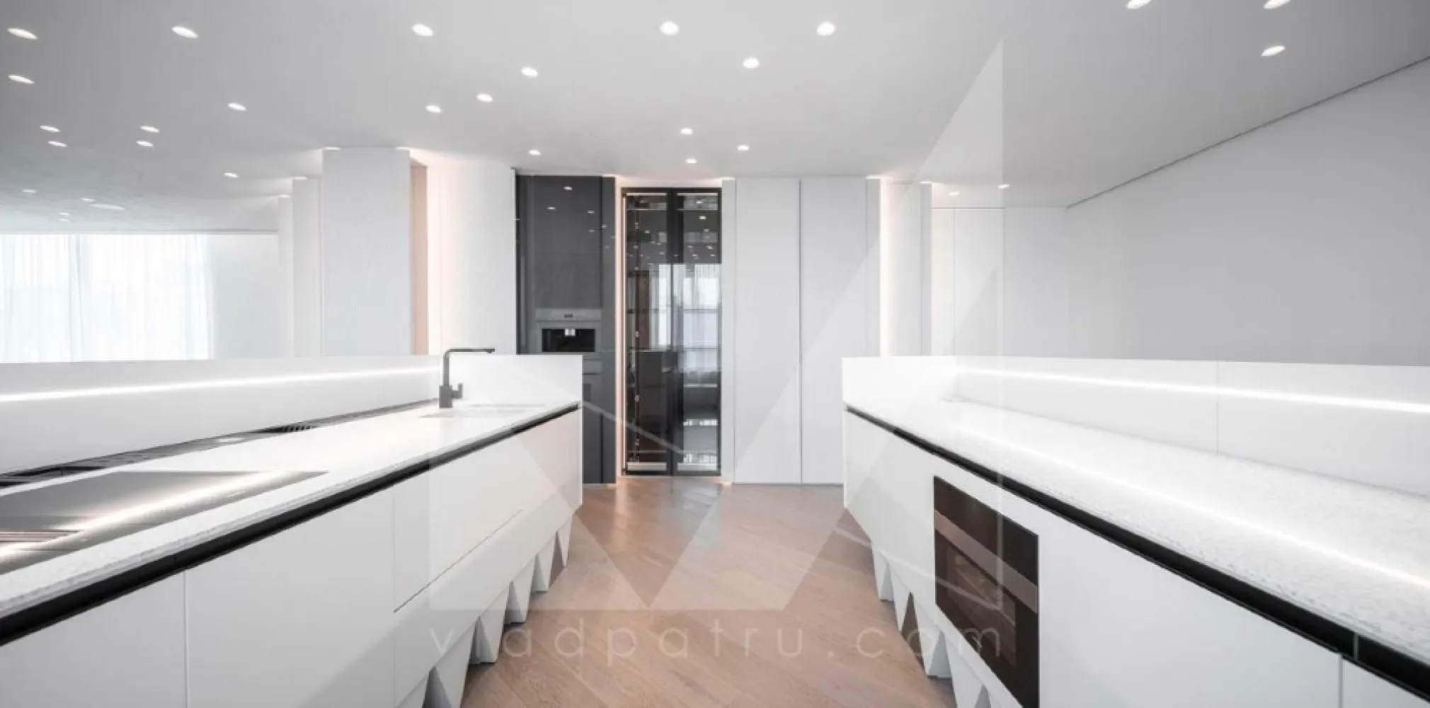 Penthouse Aviatiei Tower Direct Proprietar - Apartament cu 310 Metri pătraţi construiţi, 260 metri pătraţi utili cu terasa. Mobilat de lux. Sistem surround sound Bang and Olufsen. Vedere spre sky tower nord. Apartamentul vine cu doua locuri de parcare. Apartamentul este de vânzare direct de la proprietar.

NU DISCUT CU AGENTII.