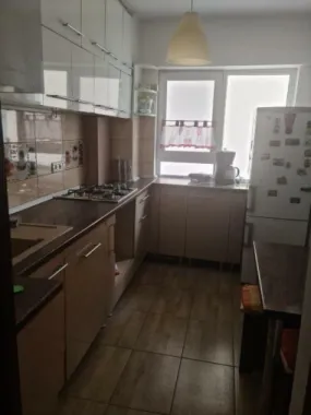 De vânzare apartament 4 camere Militari Veteranilor