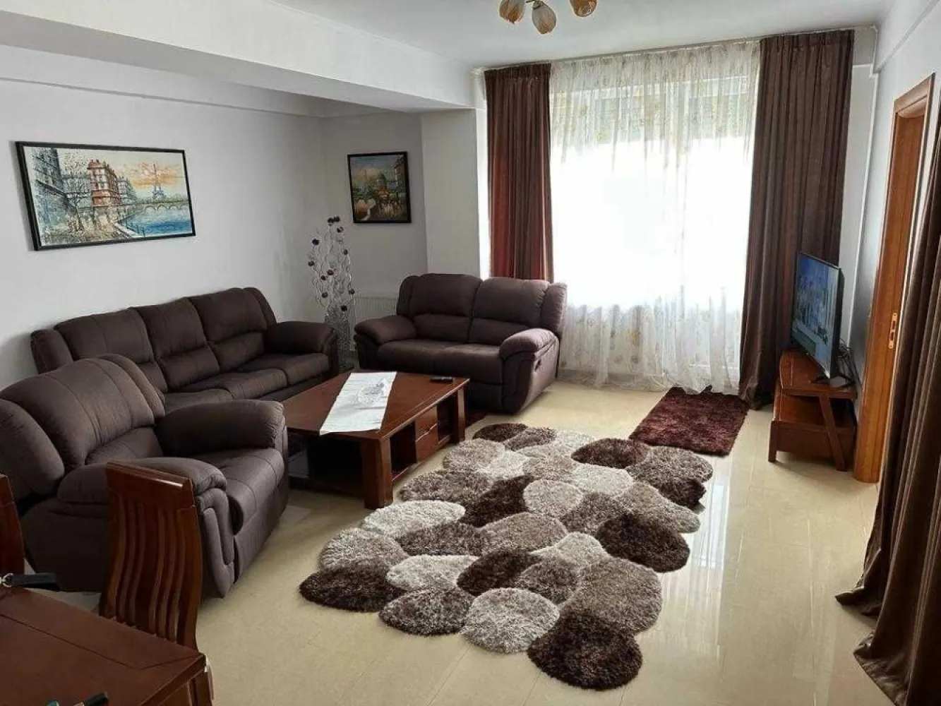 Vand apartament in Mamaia Nord zona Fratelli, Nuba, Loft - Vand apartament 2 camere, 83 mp, an constructie 2009, etaj 4/6, complet mobilat, centrala termica, doua balcoane.
Mamaia Summerland, 50m de plaja
Vedere la Marea Neagra si Lacul Siutghiol