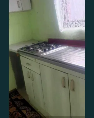 Vand casa mobila pe roti pe suprafata de teren de 200 mp