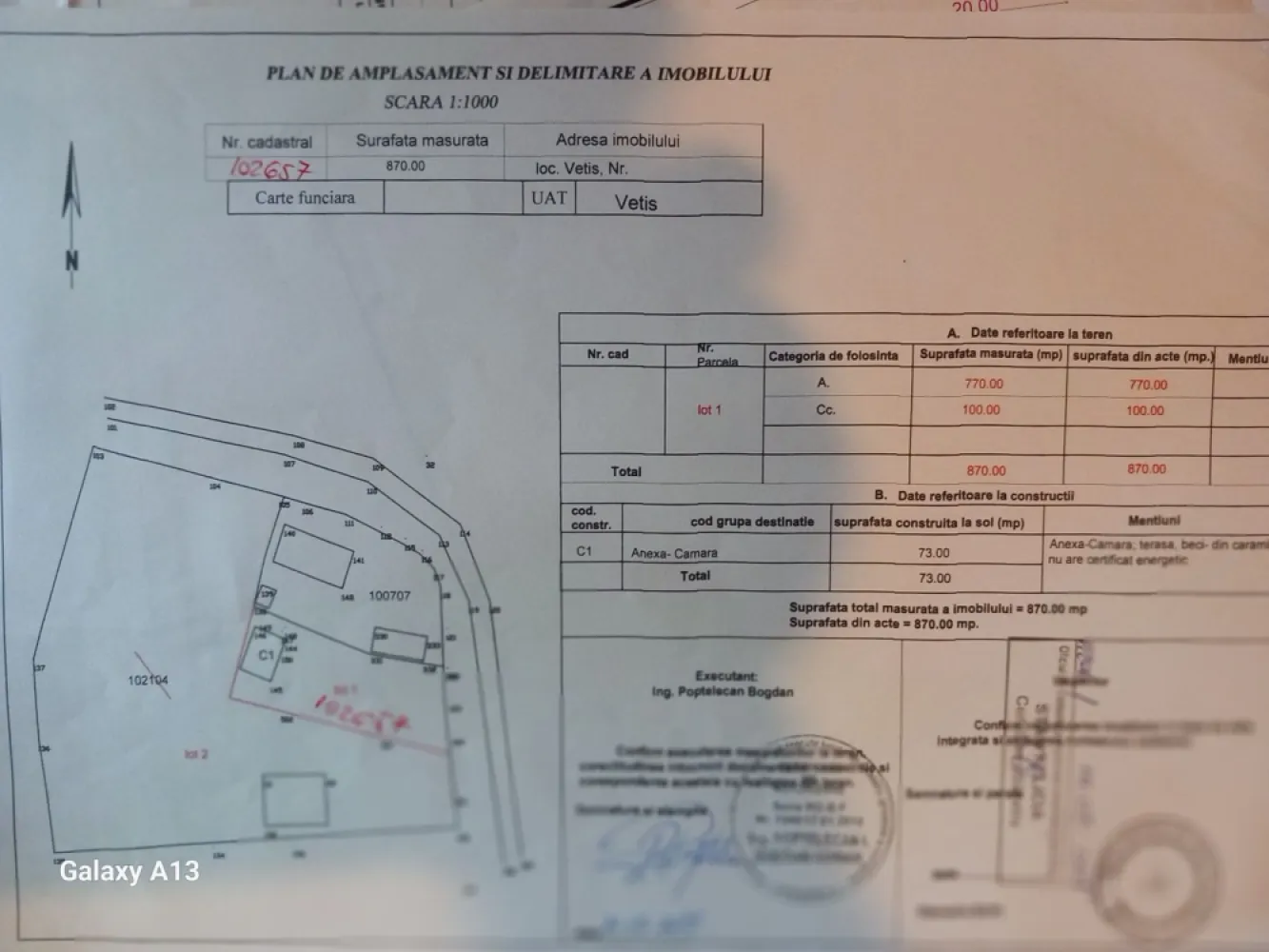 ageuropa.ro vinde teren 39 ari în Vetis LANGA PRIMARIE. - Agenția EUROPA vinde teren intravilan 39 ari cu front stradal de 42m LANGA PRIMARIA din Vetis, pretabil pentru investiții.
