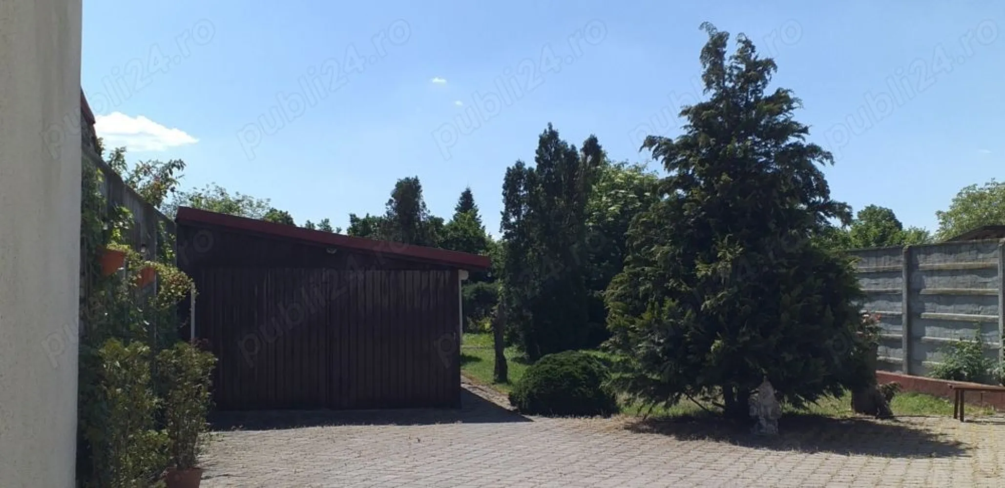 BRASADAS vinde casa in zona str. Dara. - Agentia Imobiliara BRASADAS vinde casa tip P+1 cu 6 camere, 2 băi, bucătărie, balcon, beci, garaj.
Suprafatața utilă 200mp, teren 1122mp. in zona str. Dara.
Www.brasadas.com.