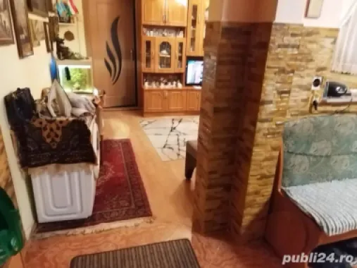 BRASADAS vinde apartament 3 cam PARTER piata Hermes.