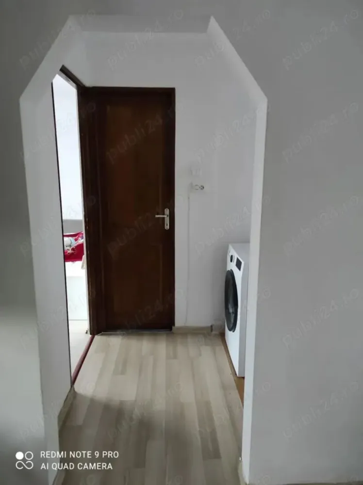 BRASADAS vinde ap 3 cam etaj 3/4 Micro 16. - Agenția imobiliara BRASADAS vinde apartament 3 camere, Micro 16, etajul 3, izolat exterior, aer condiționat, gresie, faianța, parchet laminat, 2 băi, mobilat, utilat. 
www.brasadas.com.