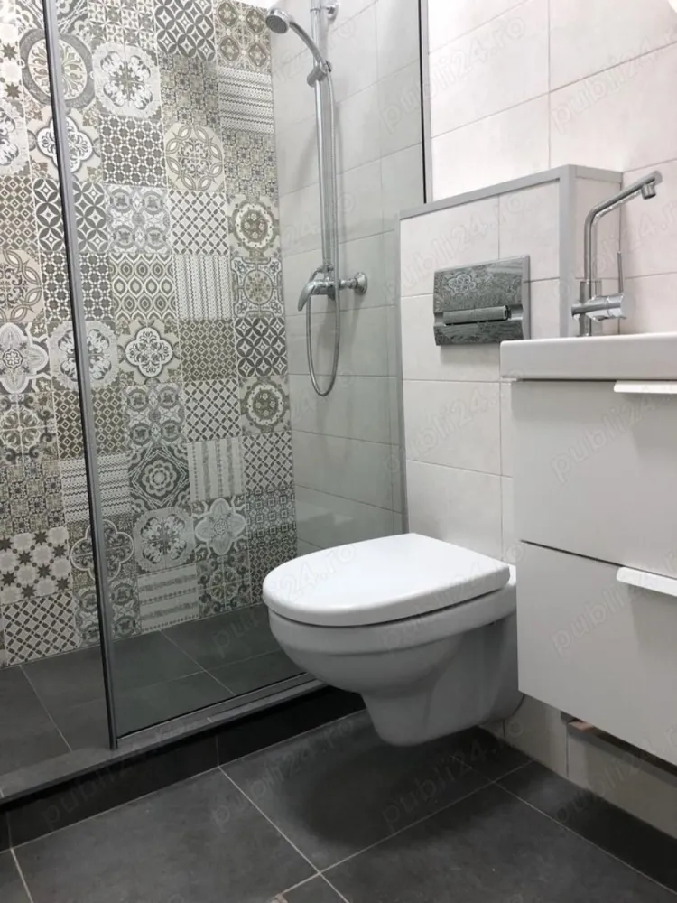 Apartament 1.5 camere Piata Universitatii Bucuresti - Apartament de închiriat, 1.5 camere, 30m, în centrul orașului, strada Ion Brezoianu, la câteva minute de mers pe jos de stația de metrou Universitate și parcul Cișmigiu.

- Locație centrală 
- renovat complet
- mobilat complet
- aproape de metrou

Fără fumători și fără animale de companie

*3 luni garanție 
Fără comision sau agenții 

------------

1.5 rooms apartments 30 SQM for rent at the city center- Ion Brezoianu St., near Piata Universitatii metro station and Cismigiu Park by walking distance. 

- Central location 
- Fully renovated 
- Fully furnished 
- Near by metro station 

Smoking and animals are not allowed

*3 months security deposit 
No comission or agency

Sunați după ora 15:00
Call after 3:00 PM